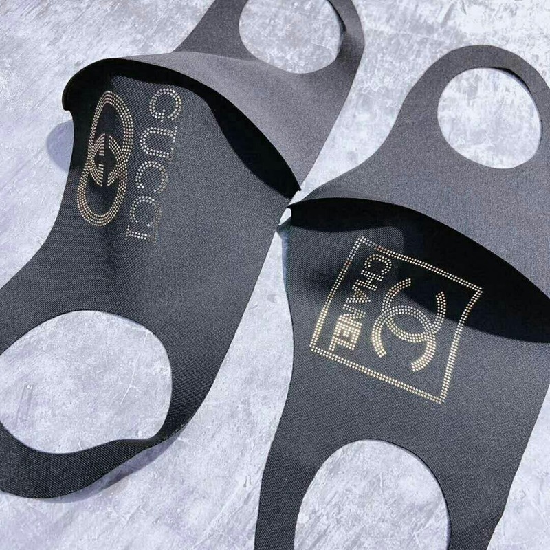 Gucci/グッチ 洗えるマスク 黒色 接触冷感 シャネル/Chanel 夏秋マスク