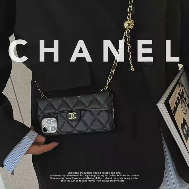 CHANEL 封筒チェーン付 アイフォン13ケース バッグ型女性愛用 お洒落