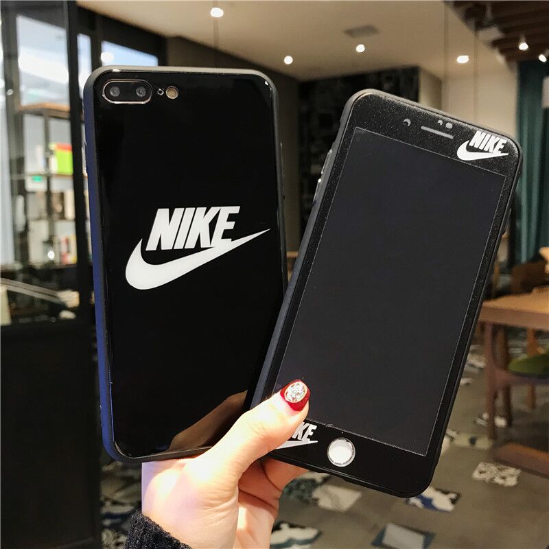 iPhone xs maxケース ブランド ナイキ