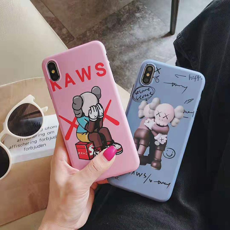 個性iphone x/xr/xs maxケースkaws