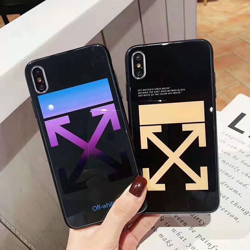 個性ブランド iphone xr/xs maxケースオーフホワイト
