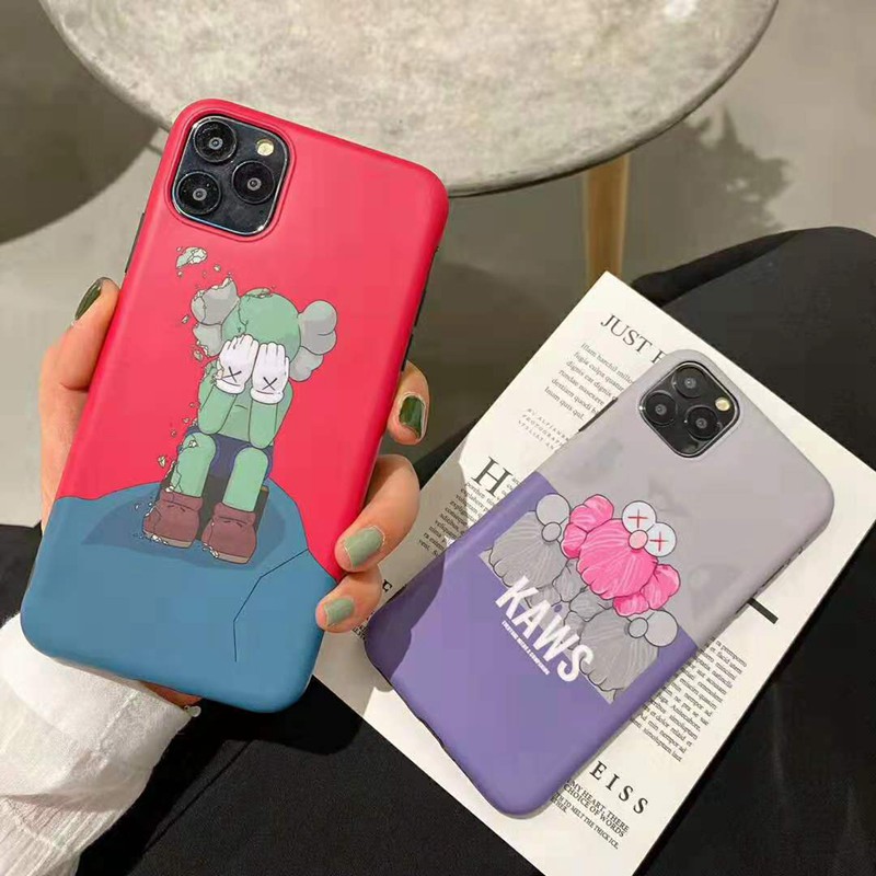 kaws iphone xr/xs maxケース ブランド