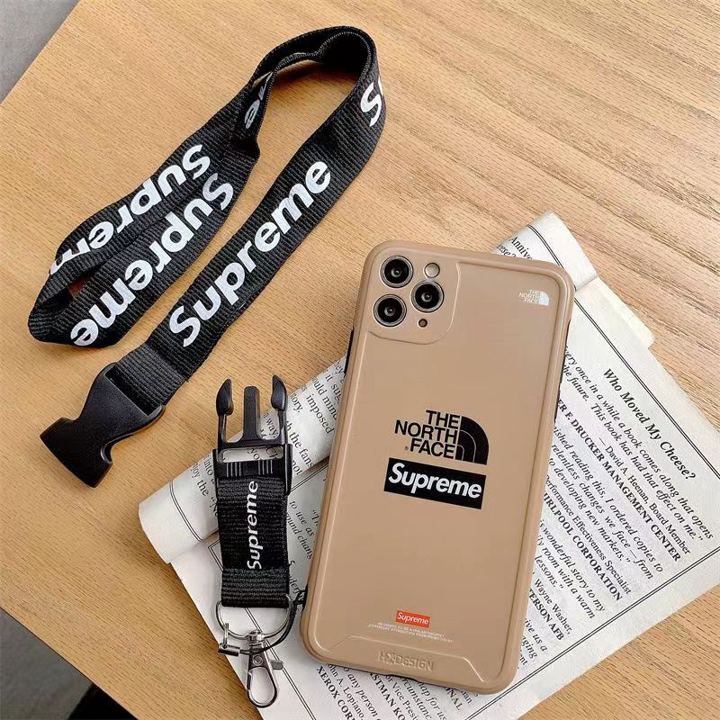 The North Face Supreme コラボ ブランド iphone14Pro max/14Plusケース 個性 ストラップ付き モノグラム シュプリーム ザノースフェイス
