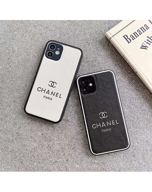 シャネル デニム風 iPhone 13 pro/13 pro max/13 miniケース ブランド おしゃれ シンプル モノグラム柄 ジャケット型 CHANEL 耐衝撃 黒白色 アイフォン13/12/11/xr/x/xs/8/7/se2カバー かわいい メンズ レディース