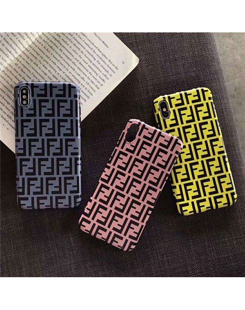 FENDI iphone xr/xs maxケース ファッション経典 iphone xs/xカバーブランド アイフォン 8/7 plusケース オシャレ iphone 6s/6 plusスマホケース