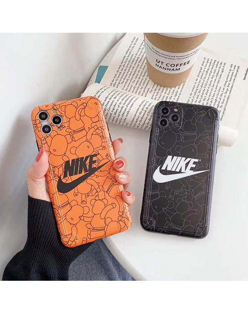 Nike/ナイキ iphone12/11pro maxケース GLOOMY BEAR セレブ愛用 激安シンプル iPhone 7/8 plus/se2ケース ジャケット ins風  iphone x/xs/xs max/xrケース かわいい アイフォンxs/11/8 plusケース おまけつき ファッション メンズ レディース 