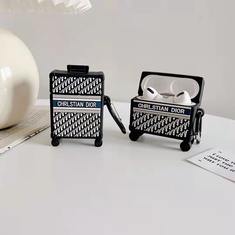 ディオールairpods pro2/3ケースDiorスーツケース ブランド エアーポッズプロ2 収納 紛失防止 耐衝撃