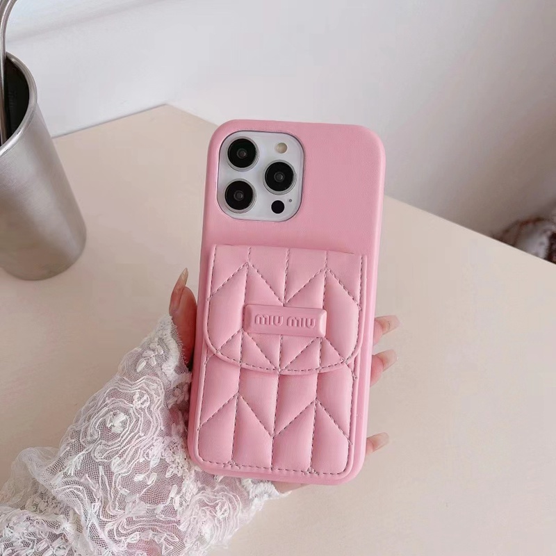 ミュウミュウiphone14pro max/14plusケースmiumiuバッグ革カード モノグラム黒ブラント ピンク アイフォン14プロ マックスカバー 女性愛用