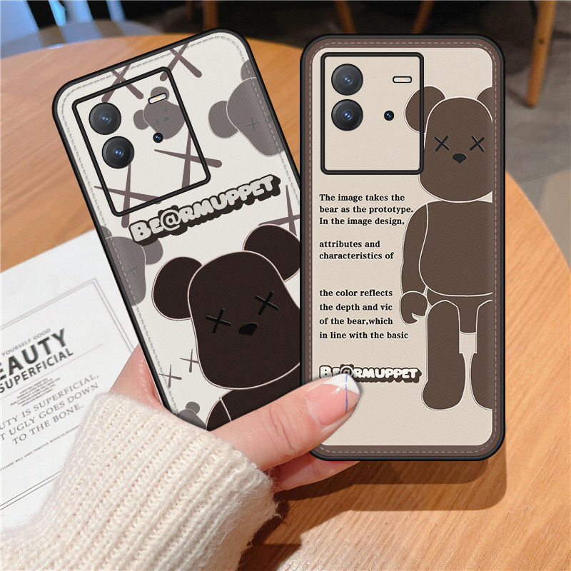アイフォン14プロ マックス/14プロ/14カバー Kaws 滑り止め