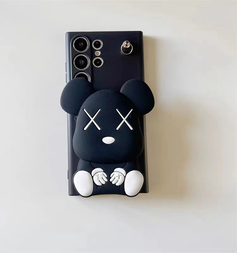 KAWS カウズ ハイブランド Galaxy S23/S23 Plus/S23 Ultraケース個性モノグラム 熊柄 ポケット収納ストラップ付き シリコン ジャケット型 スタンド