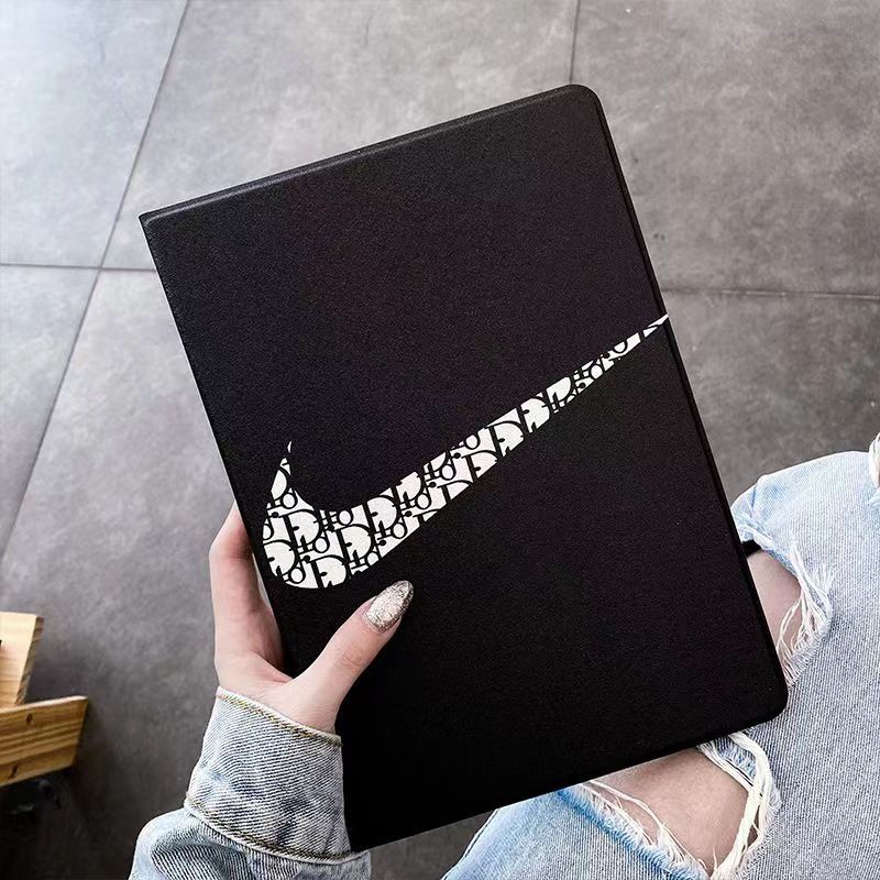 Nike ナイキ ハイブランド Dior ディオール コラボ ipad 10/pro 2022/air 5ケース 手帳型 レザー製 モノグラム スタンド機能 第10世代